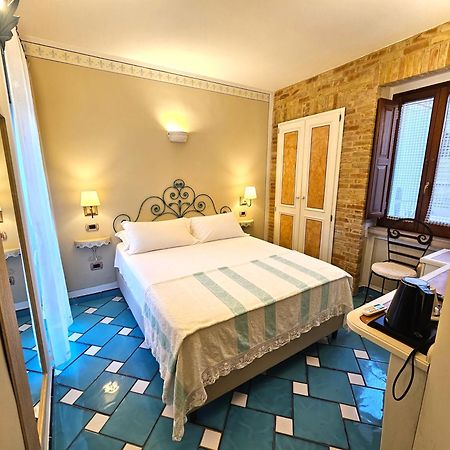Residenza Sveva Bed & Breakfast Termoli Luaran gambar